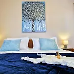 Throne Kambia With Heated Pool 别墅 *