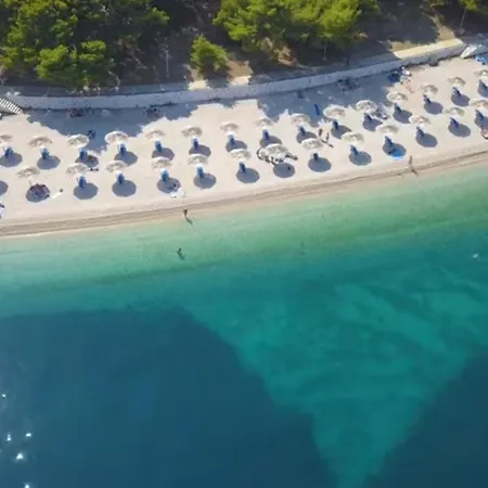 Throne Kambia With Heated Pool