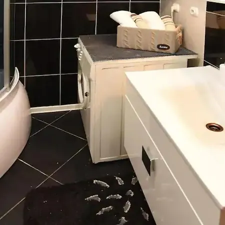 Throne Kambia With Heated Pool *