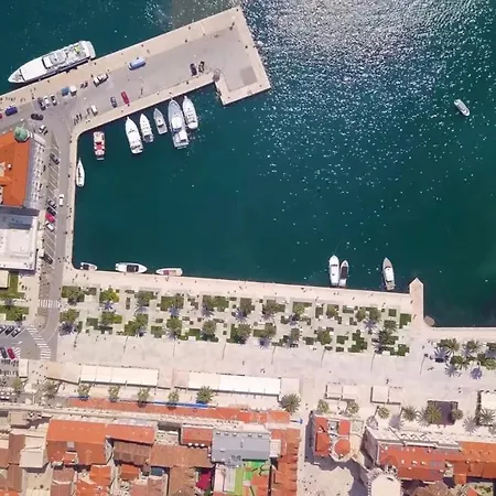 Throne Kambia With Heated Pool فيلة *