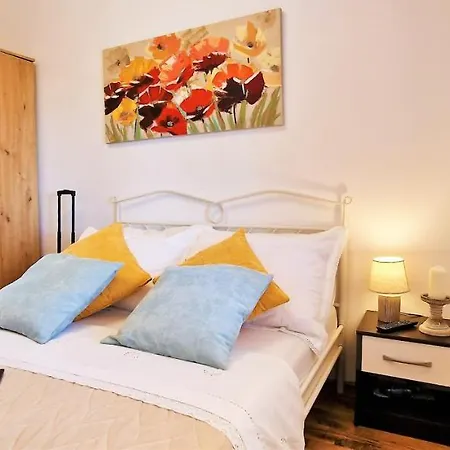 Throne Kambia With Heated Pool *