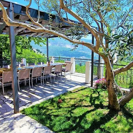 Throne Kambia With Heated Pool Klis