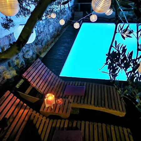 Throne Kambia With Heated Pool וילה *