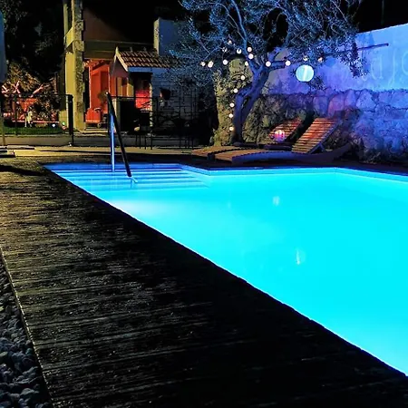 Throne Kambia With Heated Pool *