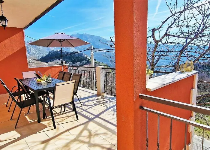 Throne Kambia With Heated Pool Willa Klis