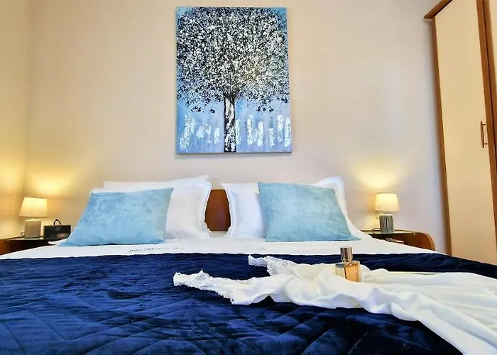 Throne Kambia With Heated Pool Willa *