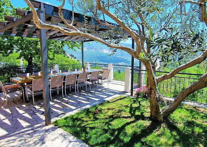 Throne Kambia With Heated Pool Klis